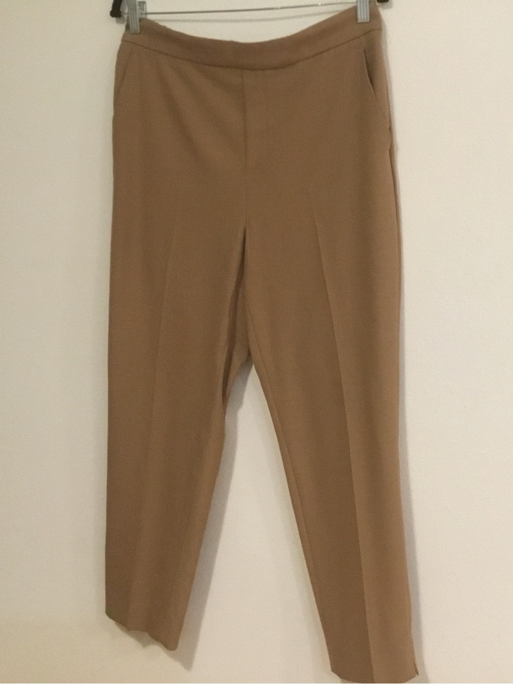 🤎 Banana Republic Camel Cropped Ponte Pants 🤎